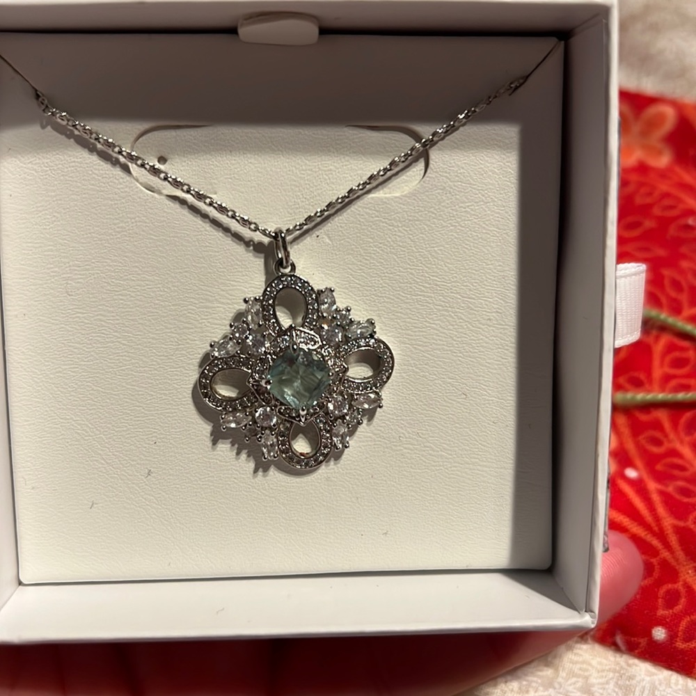 Ring bomb party necklace